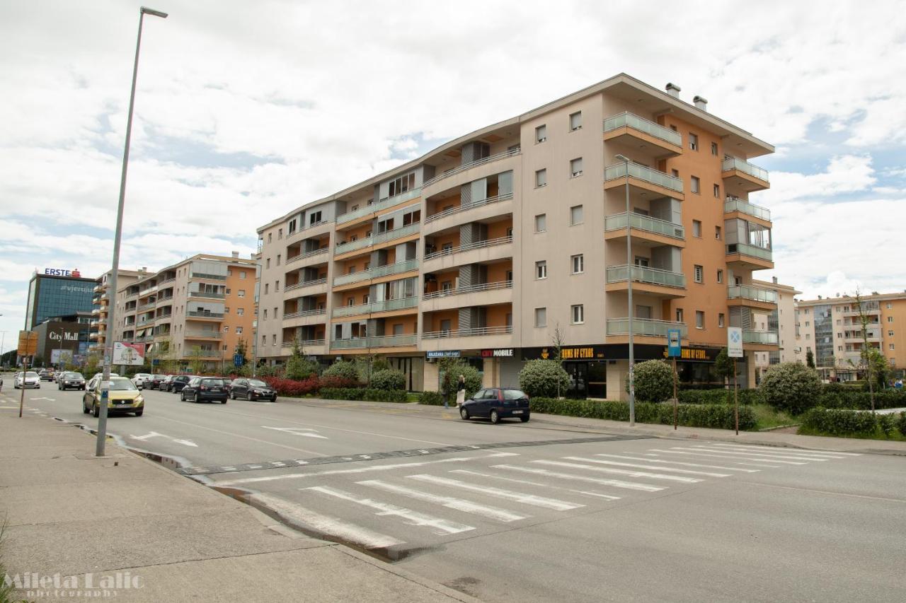 City Kvart Na Dan Podgorica Esterno foto
